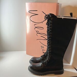 Wild Pair Ryleep Lace Up Tall Lug Sole Combat Boots- Black - Size 6.5 M- NIB